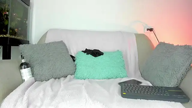 Snapshot of teo_saenz chatting on 14, 10, 2025 teo saenz online show from 14, 10, 2025