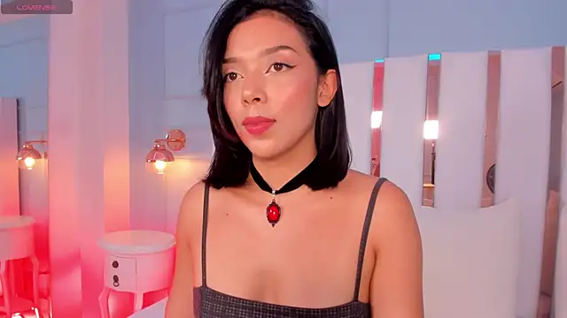 Snapshot of selene_phmoon chatting on 13, 9, 2025 selene phmoon online show from 13, 9, 2025