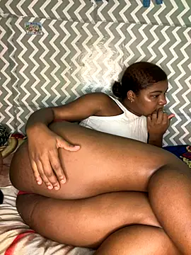 Snapshot of chocolatito-ho chatting on 4, 11, 2025 chocolatito-ho online show from 4, 11, 2025