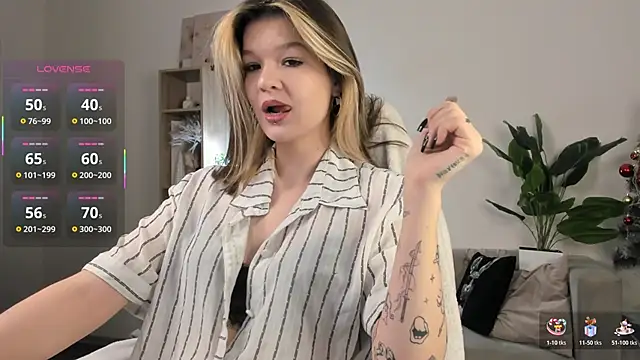 Snapshot of Kati_Li chatting on 1, 12, 2025 Kati Li online show from 1, 12, 2025