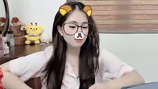 Snapshot of Amelia-babee chatting on 2, 11, 2025 Amelia-babee online show from 2, 11, 2025