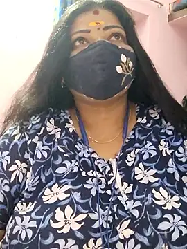 Snapshot of lathikaqueentamil chatting on 7, 11, 2025 lathikaqueentamil online show from 7, 11, 2025