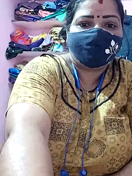 Snapshot of lathikaqueentamil chatting on 13, 11, 2025 lathikaqueentamil online show from 13, 11, 2025