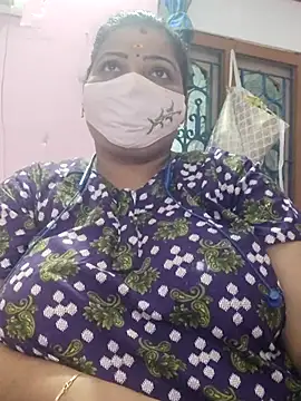 Snapshot of lathikaqueentamil chatting on 18, 11, 2025 lathikaqueentamil online show from 18, 11, 2025