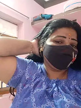 Snapshot of lathikaqueentamil chatting on 21, 11, 2025 lathikaqueentamil online show from 21, 11, 2025