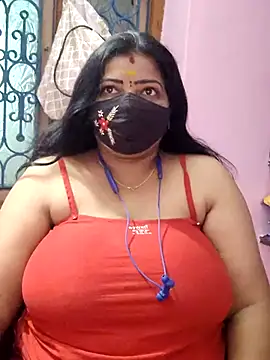 Snapshot of lathikaqueentamil chatting on 28, 11, 2025 lathikaqueentamil online show from 28, 11, 2025