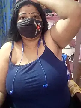 Snapshot of lathikaqueentamil chatting on 5, 12, 2025 lathikaqueentamil online show from 5, 12, 2025