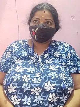 Snapshot of lathikaqueentamil chatting on 15, 12, 2025 lathikaqueentamil online show from 15, 12, 2025