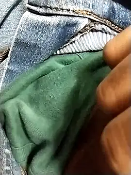 Snapshot of Ajayy01 chatting on 3, 10, 2025 Ajayy01 online show from 3, 10, 2025