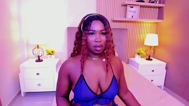 Snapshot of SerenaWinslow chatting on 16, 7, 2026 SerenaWinslow online show from 16, 7, 2026