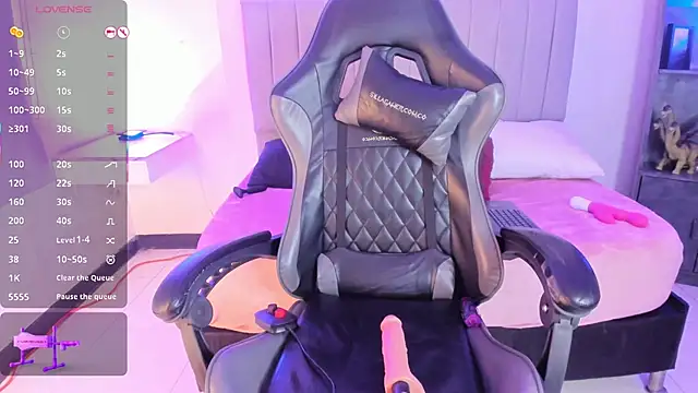 Snapshot of Scarlett21__ chatting on 13, 12, 2025 Scarlett21 online show from 13, 12, 2025