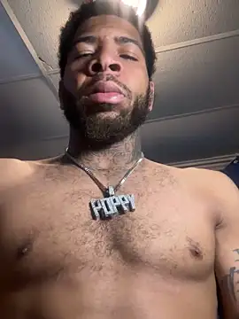 Snapshot of 1mistaGoodWood chatting on 5, 12, 2025 1mistaGoodWood online show from 5, 12, 2025