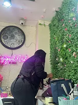 hotadhara01 online show from 4, 2, 2026