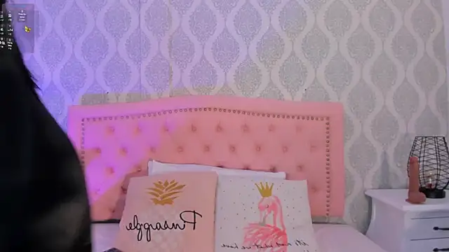 Snapshot of OnlyGia chatting on 12, 11, 2025 OnlyGia online show from 12, 11, 2025