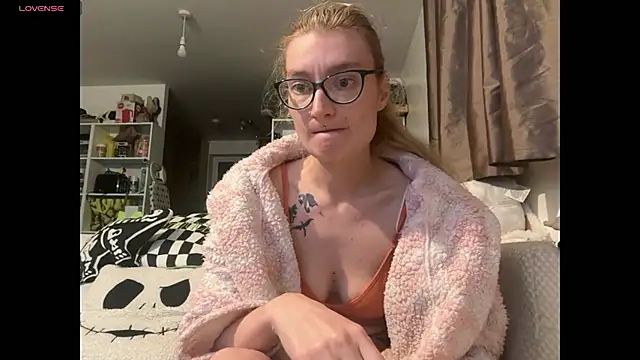 harleyblair online show from 17, 9, 2025