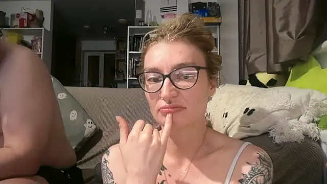 harleyblair online show from 17, 6, 2026