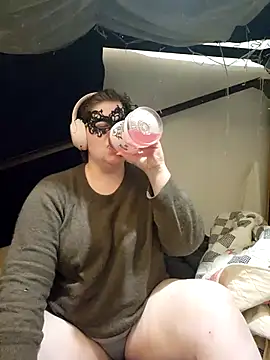 Snapshot of VeiledMuse chatting on 21, 10, 2025 VeiledMuse online show from 21, 10, 2025