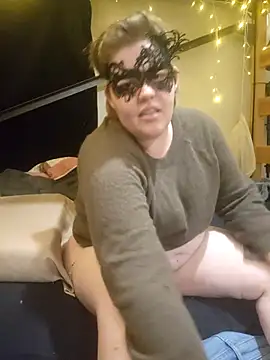 Snapshot of VeiledMuse chatting on 27, 10, 2025 VeiledMuse online show from 27, 10, 2025