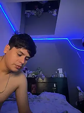 Kailertwink online show from 2, 7, 2026