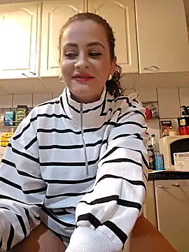 Snapshot of ShineBright88 chatting on 26, 10, 2025 ShineBright88 online show from 26, 10, 2025