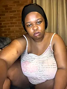 SEXYBOOBS21D online show from 4, 12, 2025