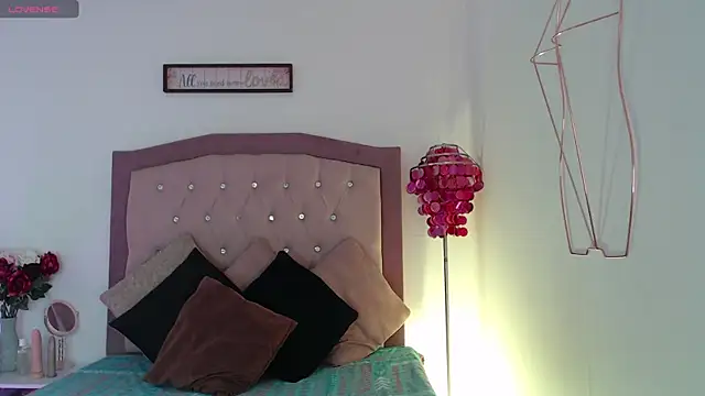 AmelieAndAce online show from 20, 9, 2025