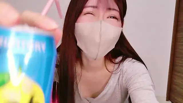 Snapshot of ena_7 chatting on 8, 11, 2025 ena 7 online show from 8, 11, 2025