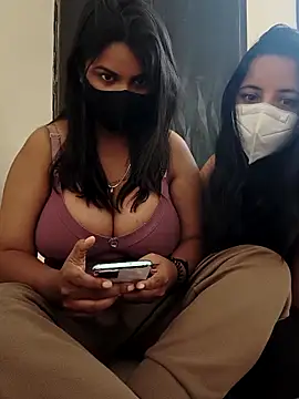 Snapshot of sluttscandy8 chatting on 9, 11, 2025 sluttscandy8 online show from 9, 11, 2025