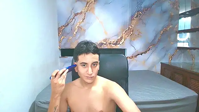 Snapshot of melinaandmateo chatting on 27, 9, 2025 melinaandmateo online show from 27, 9, 2025