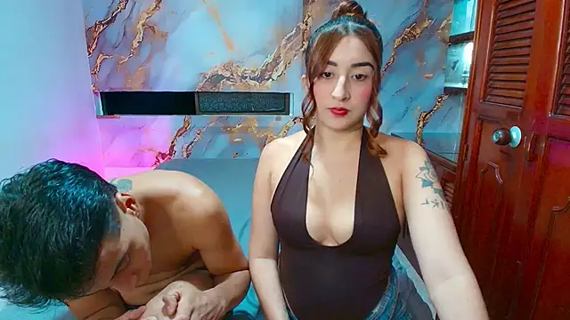 Snapshot of melinaandmateo chatting on 3, 10, 2025 melinaandmateo online show from 3, 10, 2025