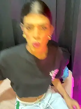 Snapshot of Lady_Dirty444 chatting on 24, 10, 2025 Lady Dirty444 online show from 24, 10, 2025