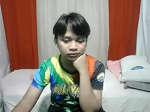 Snapshot of pinaymorena_zeinab chatting on 13, 6, 2026 pinaymorena zeinab online show from 13, 6, 2026