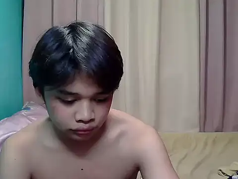 Snapshot of pinaymorena_zeinab chatting on 19, 7, 2026 pinaymorena zeinab online show from 19, 7, 2026