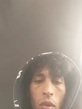 Snapshot of lusiboy96 chatting on 16, 12, 2025 lusiboy96 online show from 16, 12, 2025