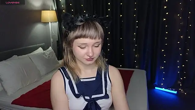 Tori Cutie online show from 4, 2, 2026