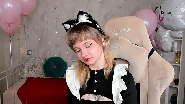 Tori Cutie online show from 3, 4, 2026