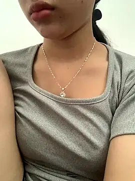 Snapshot of Nguyenha11 chatting on 29, 10, 2025 Nguyenha11 online show from 29, 10, 2025