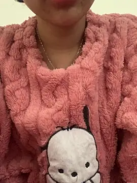 Snapshot of Nguyenha11 chatting on 15, 12, 2025 Nguyenha11 online show from 15, 12, 2025