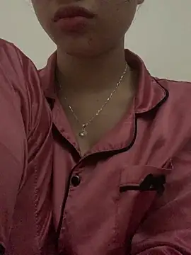 Snapshot of Nguyenha11 chatting on 22, 12, 2025 Nguyenha11 online show from 22, 12, 2025