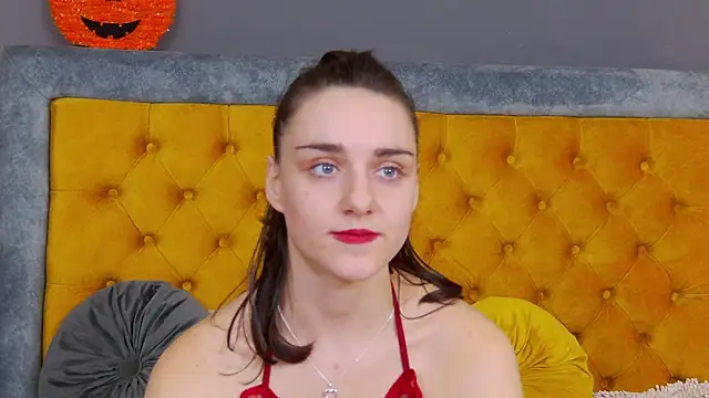 Jessica White  online show from 11, 11, 2025