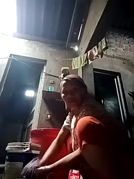 Snapshot of TinTin321 chatting on 10, 9, 2025 TinTin321 online show from 10, 9, 2025