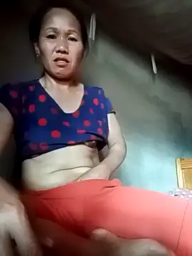 Snapshot of TinTin321 chatting on 2, 10, 2025 TinTin321 online show from 2, 10, 2025