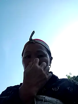 Snapshot of TinTin321 chatting on 5, 10, 2025 TinTin321 online show from 5, 10, 2025