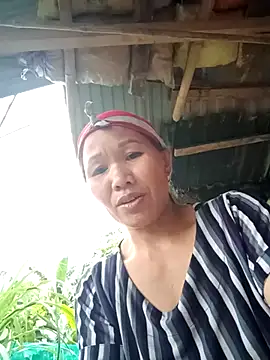 Snapshot of TinTin321 chatting on 8, 10, 2025 TinTin321 online show from 8, 10, 2025