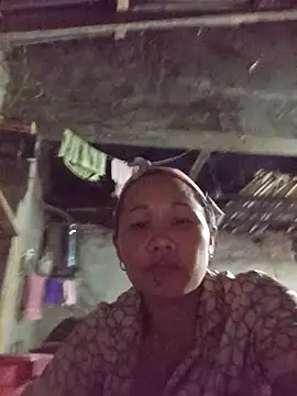 Snapshot of TinTin321 chatting on 14, 10, 2025 TinTin321 online show from 14, 10, 2025