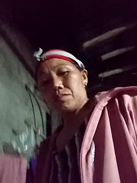 Snapshot of TinTin321 chatting on 22, 10, 2025 TinTin321 online show from 22, 10, 2025