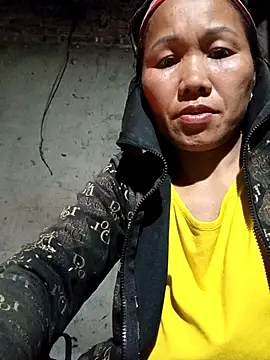 Snapshot of TinTin321 chatting on 14, 12, 2025 TinTin321 online show from 14, 12, 2025