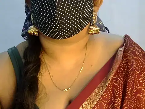 Snapshot of Siya_Akhor chatting on 14, 10, 2025 Siya Akhor online show from 14, 10, 2025