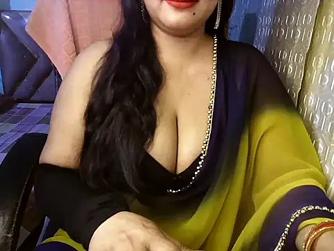 Snapshot of Siya_Akhor chatting on 17, 4, 2026 Siya Akhor online show from 17, 4, 2026