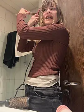 IsabellaEtha online show from 17, 12, 2025